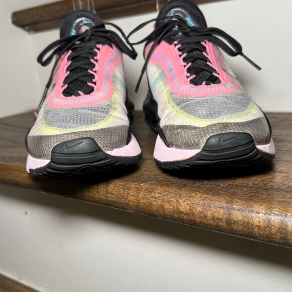 Women's Nike Air Max 2090 Lotus Pink Size 6 - Picture 3 of 8